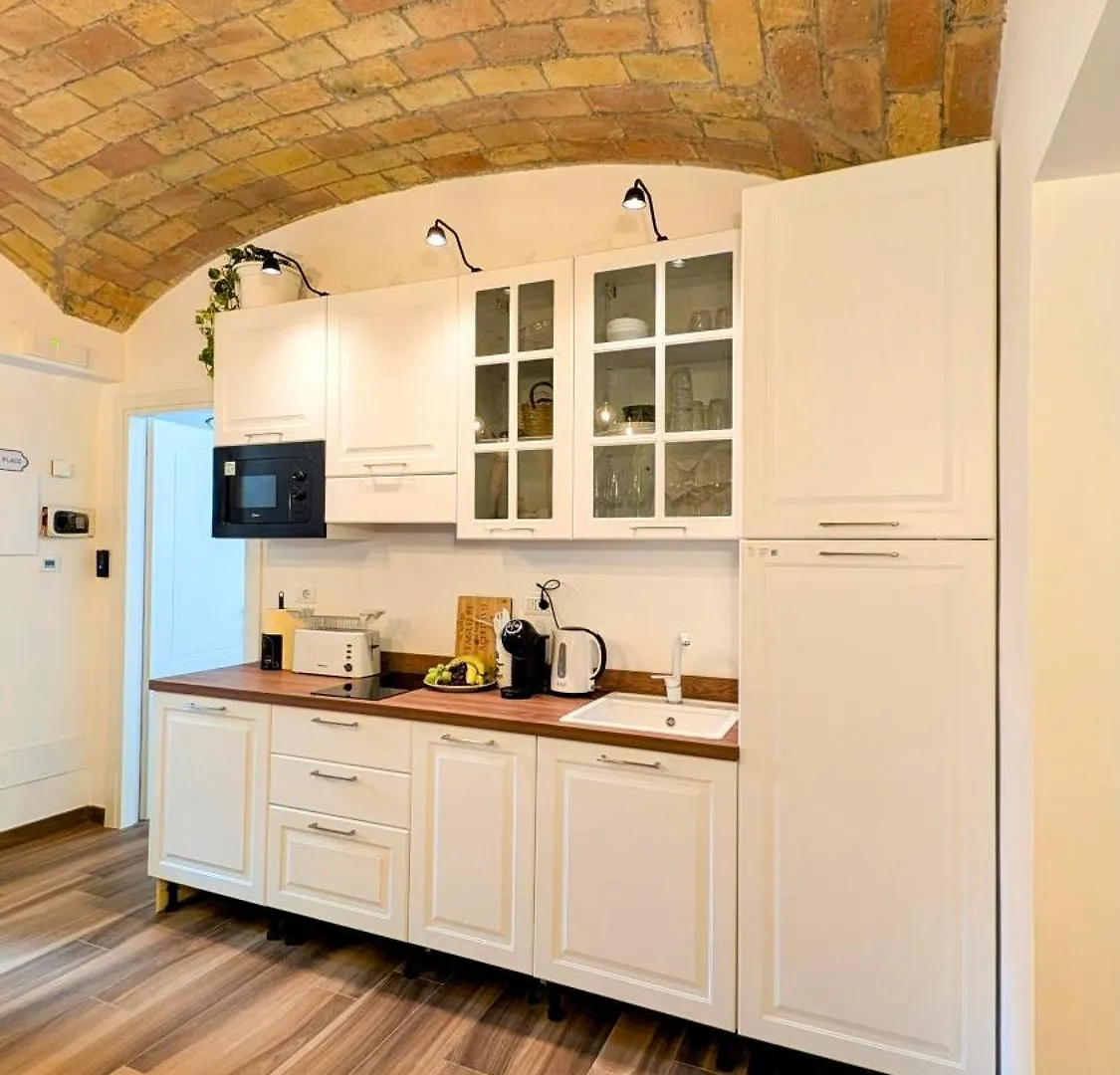 Bed & Breakfast Giorgina Garden&Rooms Rome Italy